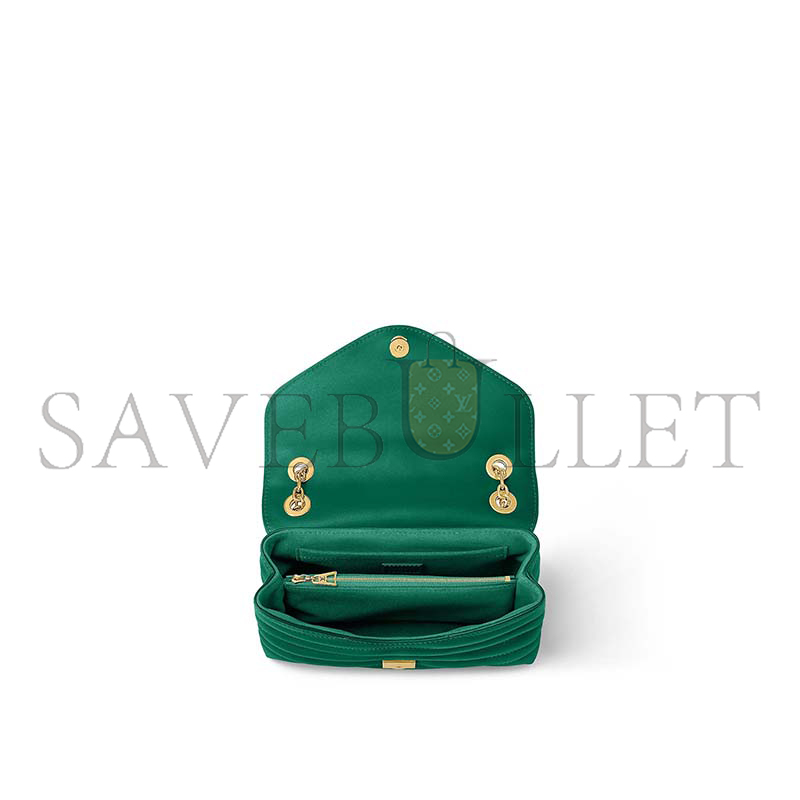 LOUIS VUITTON NEW WAVE CHAIN BAG M58664 (24*14*9cm) LOUIS VUITTON NEW WAVE CHAIN BAG M58664 (24*14*9cm)
